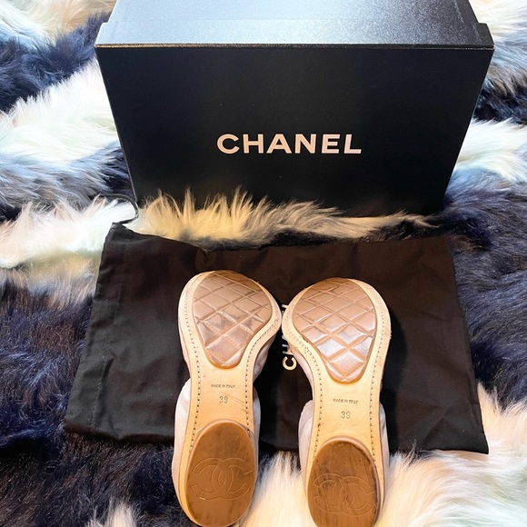 🔅 CHANEL Flats 🔅 - Picture 5 of 8